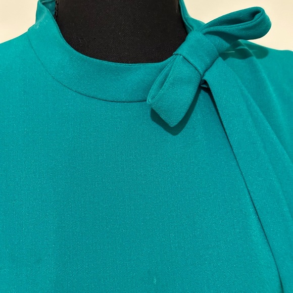 Maggy London women’s green sleeveless high low dress - Picture 2 of 4